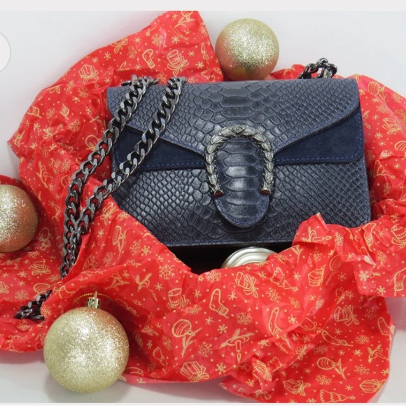 Neiman Marcus luxury Leather with the opulent Neiman Marc Croc-Embossed bag😍 - Picture 3 of 13